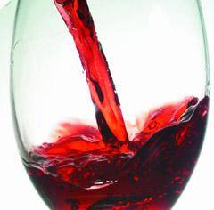 環球酒庫探秘 | 紅酒兌雪碧真的很low嗎？聊聊酒精飲料與脫醇酒的飲用文化